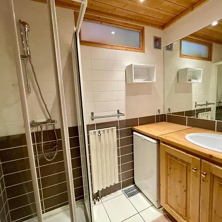 Moriond - 6 Pers, Accès Pistes Et Balcon Sud - Fr-1-563-161 Appartement Courchevel